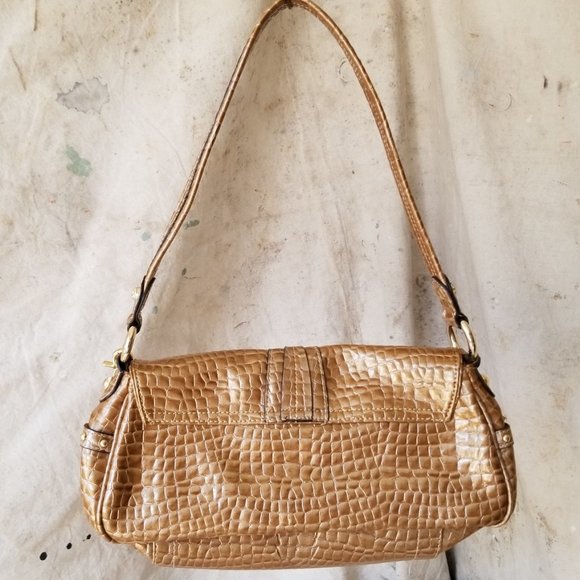 Kathy Van Zeeland Gold Shoulder Bag with KVZ Keychain Charm Heart Key Ring - Picture 14 of 16